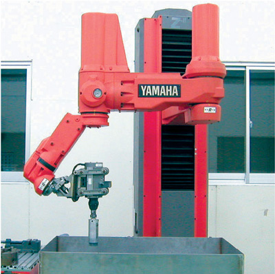 Пример применения щеток XEBEC на деталях YAMAHA