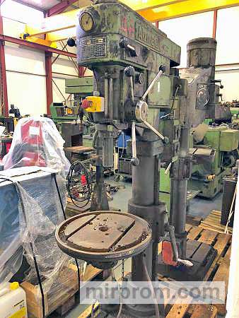 Вертикально-сверлильный станок со стойкой Alzmetall AB 4 SJ