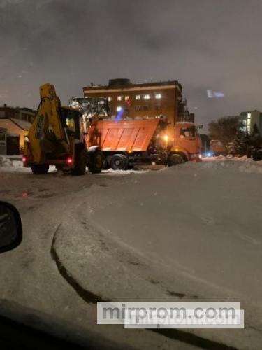 Экскаватор-погрузчик КаМаз 6520 в аренду