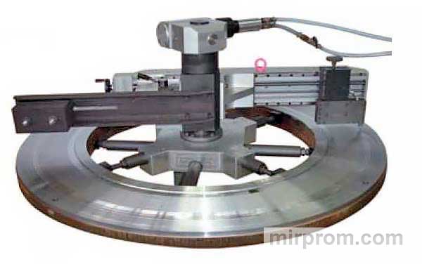 Unigrind FD переносной токарный станок с внутренним креплением для формирования поверхности фланцев