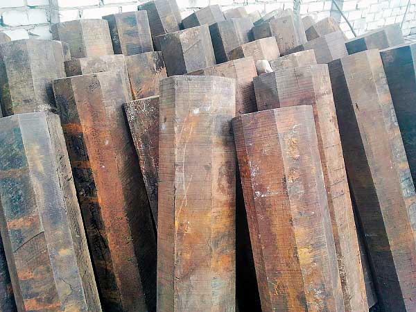 Дерево Бакаут 