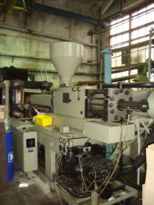 Kuasy 1800/400 термопласт-автомат