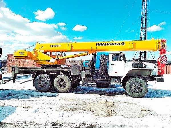 Автокран 25 тонн КС-45717-1 Ивановец Урал в наличии по цене 6 975 000