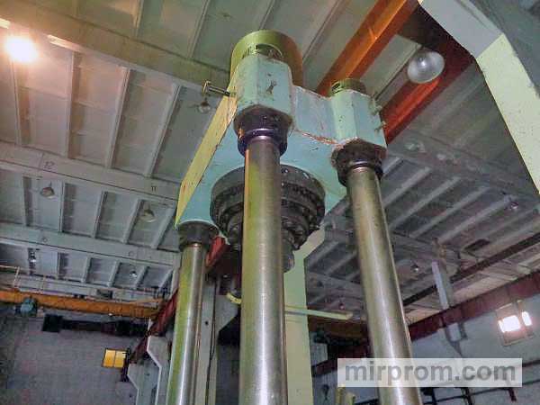 Гидравлический пресс к.03.032 усилием 500 тонн