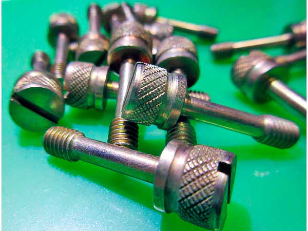 ГОСТ 10344-80 Винт с накатанной головкой невыпадающий