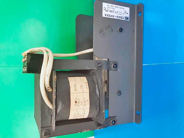 Селеновые выпрямители СВ-4М, СВ-12-3, СВ-24-3, СВ-24-9, СВ-48-1