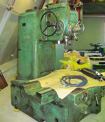 Срочно продается б\у координатно-расточный станок 2В44ОА со склада в Москве