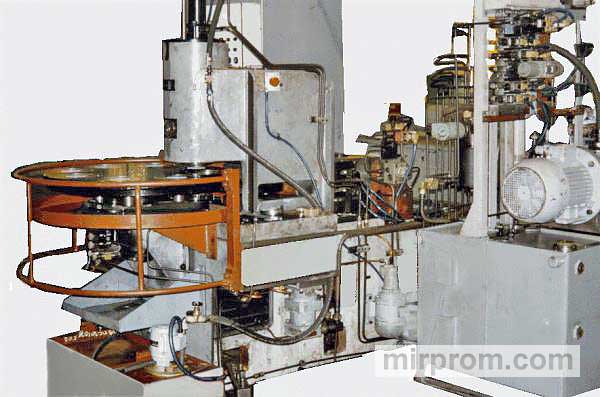 Станок для накатки "замков" (скосов) на зубьях шлицев КПП