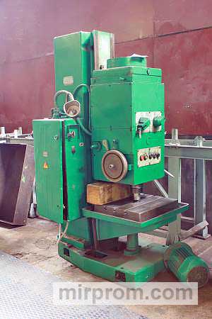 Сверлильный станок 2н135,2н125,2к52-1,2л53у