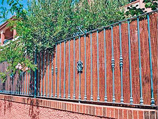 Тростниковые (камышовые) и лозовые маты. Декоративная щепа.