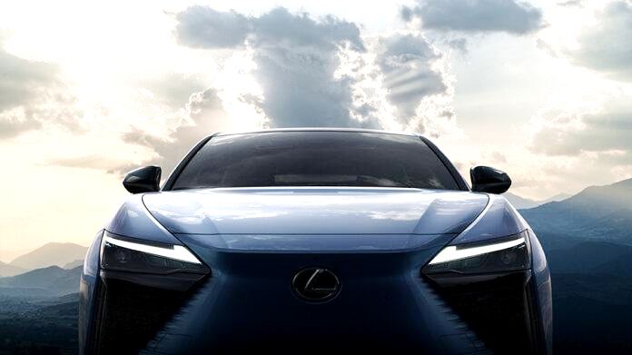 20 апреля 2022 года Lexus анонсирует новый аккумулятор EV «RZ»