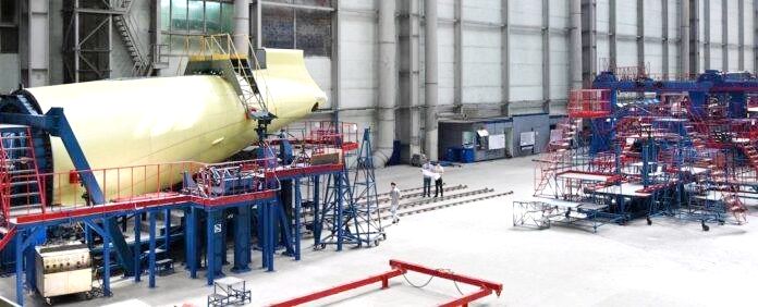 На Авиастаре совершенствуется сборка отсеков фюзеляжа транспортного самолета