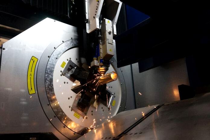 Han’s Laser: итоги года и новые лазерные труборезы формата XXL