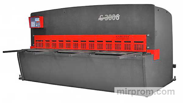 Гидравлическая гильотина C3006 с ЧПУ
