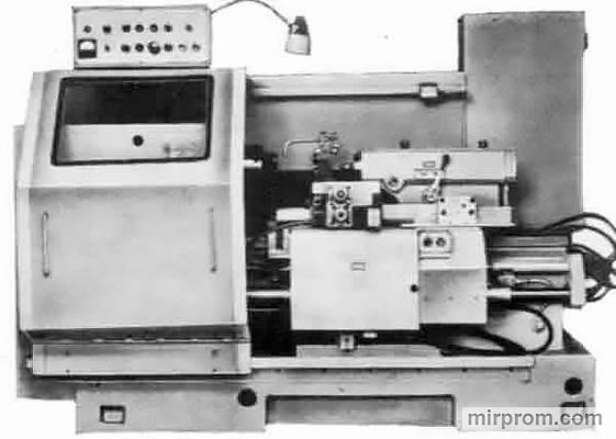 Полуавтомат специальный резьботокарный