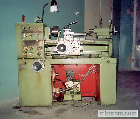 Станок токарно-винторезный с ЧПУ 16К20Т1.02