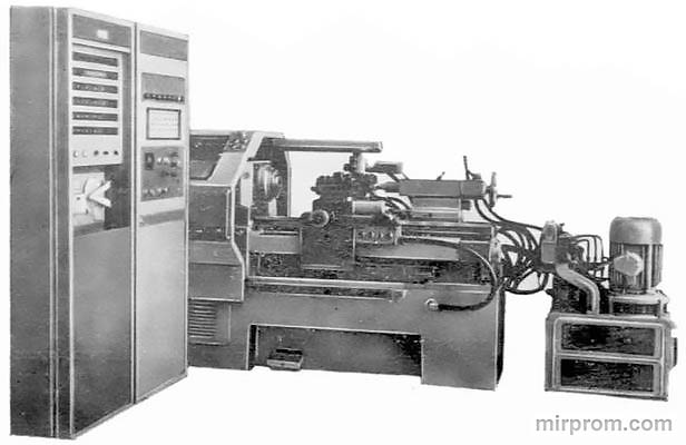 Станок токарно-винторезный повышенной точности с ЧПУ 16Б16Ф3-21