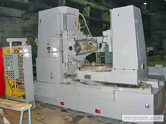 Полуавтомат зубофрезерный вертикальный 53А11Ф2