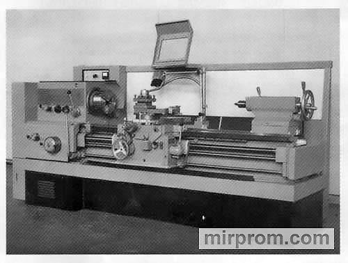 Станок токарно-винторезный универсальный