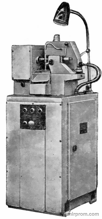 Полуавтомат зубофрезерный повышенной точности 530П