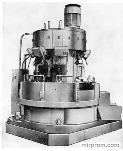 Полуавтомат токарный вертикальный восьмишпиндельный последовательного действия 1К282