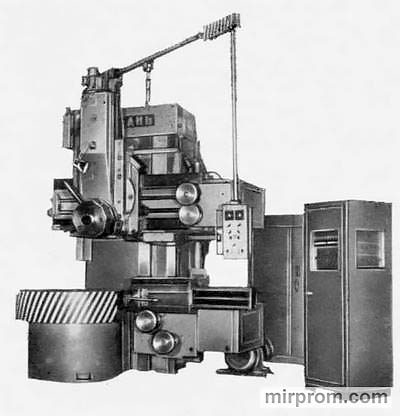 Станок продольно-строгальный двухстоечный 7А210
