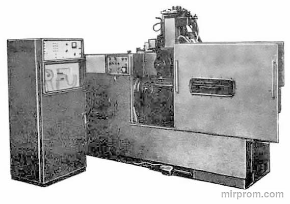 Полуавтомат токарно-копировальный многорезцовый 1712
