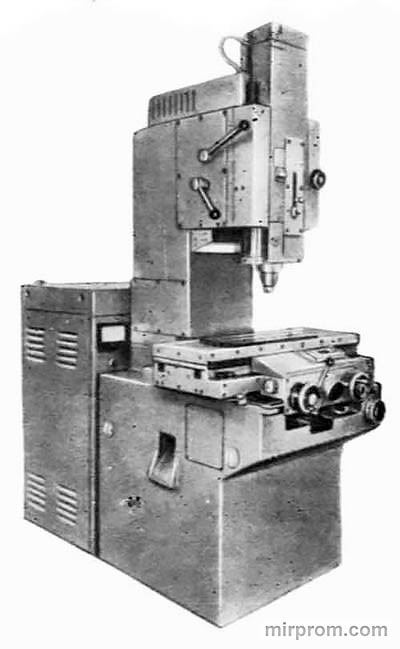 Станок координатно-расточный универсальный с ЧПУ 2Д450АМФ2