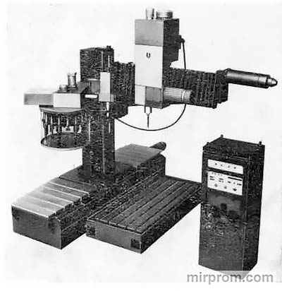 Станок координатно-сверлильный с перемещающейся стойкой 2554МФ2