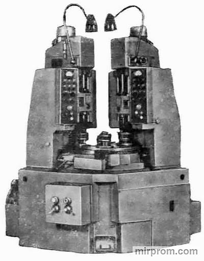 Станок хонинговальный вертикальный 3821Д