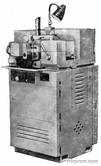 Автомат зубофрезерный горизонтальный повышенной точности 5302П