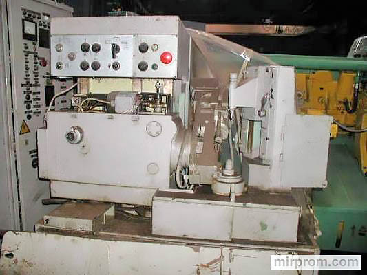 Автомат зубофрезерный горизонтальный повышенной точности для крупных трибов 5303ПТ