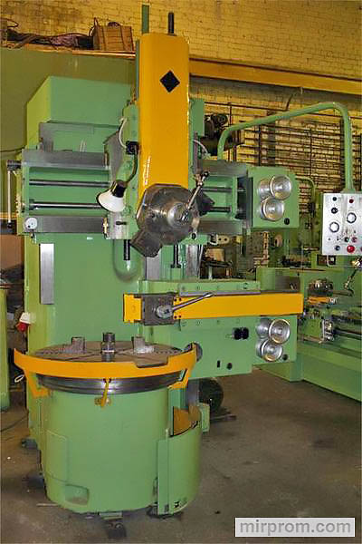 Станок круглошлифовальный 3М152