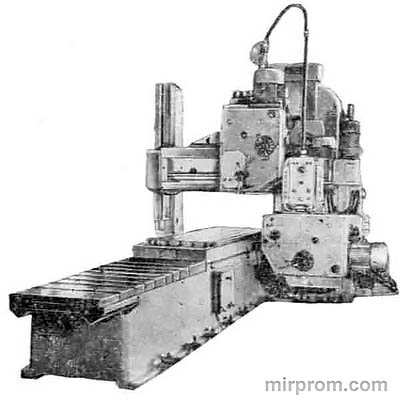 Станок плоскошлифовальный с прямоугольным столом и горизонтальным шпинделем 3Л726ВФ2И