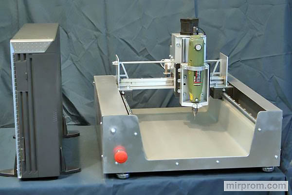 Станок гравировально-фрезерный учебный трехкоординатный с ЧПУ Снайпер-8