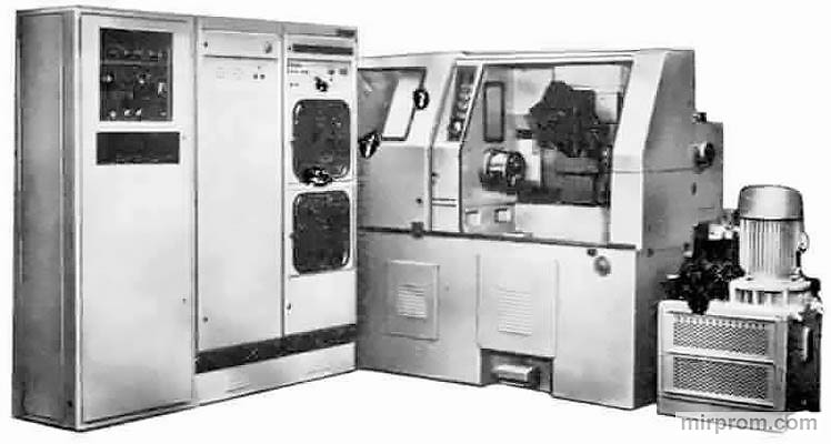 Полуавтомат токарный патронный с ЧПУ 1П717Ф3