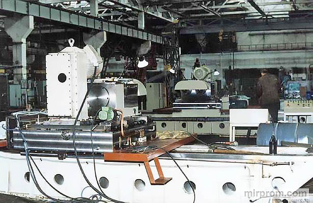 Станок токарно-револьверный универсальный Базовая модель 1П371