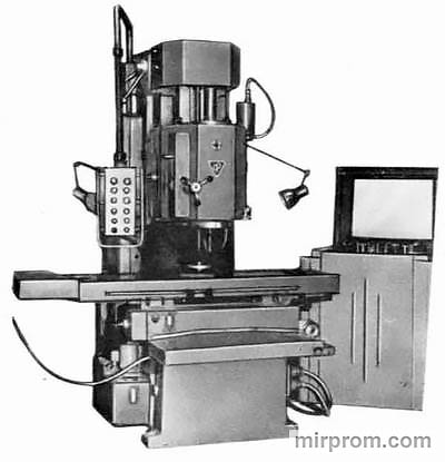Станок вертикально-фрезерный с крестовым столом и УЧПУ ЛФ66Ф3