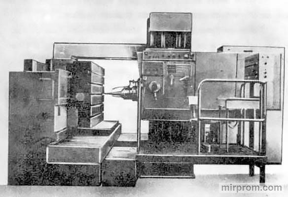 Станок горизонтально-фрезерный с ЧПУ ЛР205Ф3