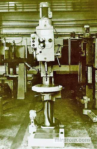 Станок вертикально-сверлильный МН25Л