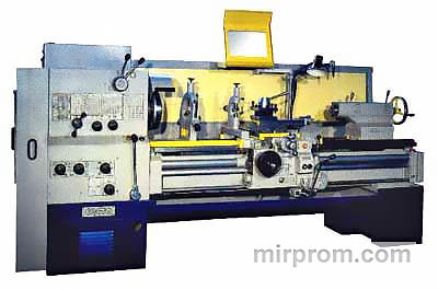 Станок токарно-винторезный универсальный