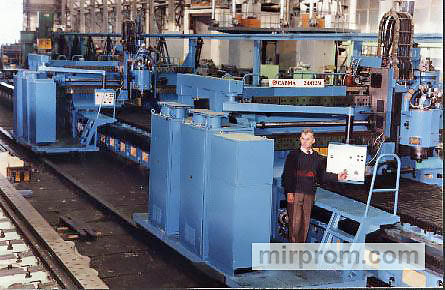 Станок продольно-фрезерный с ЧПУ с 2-мя подвижными порталами 4- х координатный