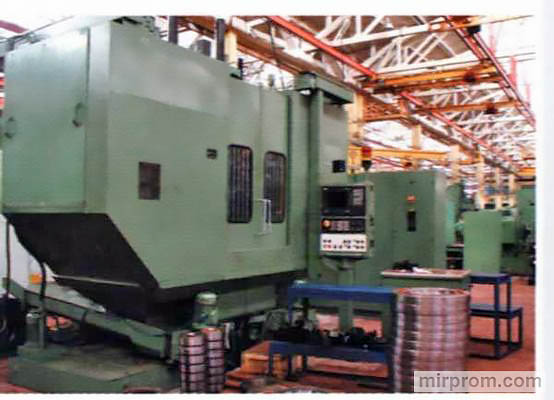 Полуавтомат токарный вертикальный двухшпиндельный двухсуппортный СМ1754Ф3