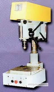 Станок настольно-сверлильный