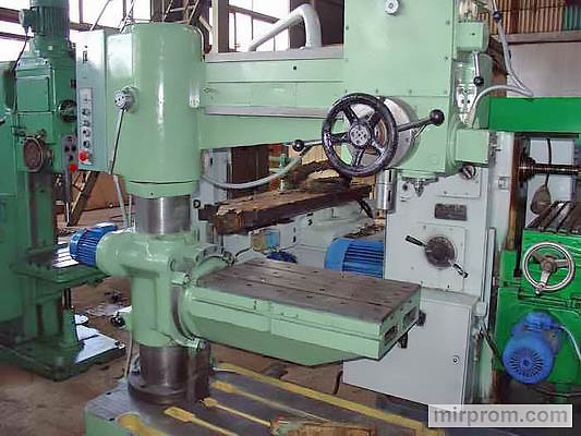 Станок радиально-сверлильный 2А554