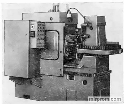 Автомат зубофрезерный горизонтальный ВО-05