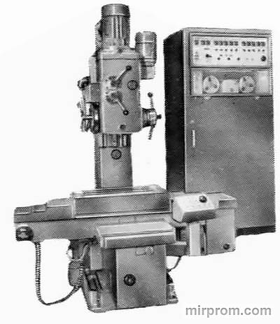 Станок вертикально-сверлильный 2Н118Ф2