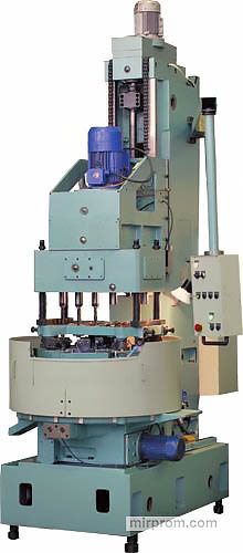 Станок вертикально-сверлильный c автоматическим циклом сверлильной головки 2С163Б001