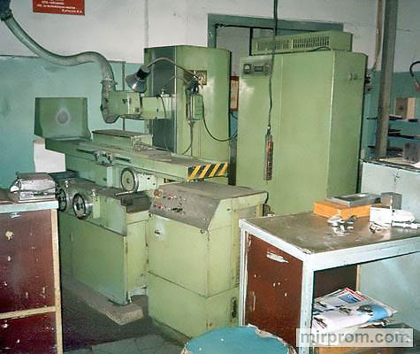 Станок плоскошлифовальный с ЧПУ 3Е721АФ1