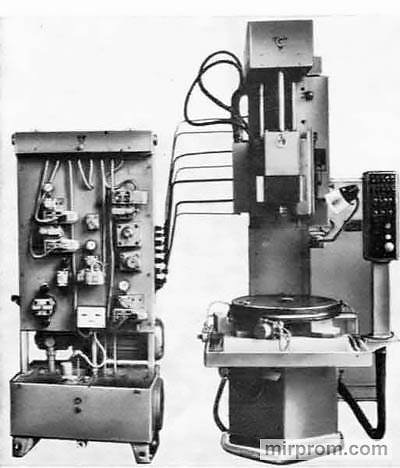 Полуавтомат хонинговальный вертикальный одношпиндельный 3Е822